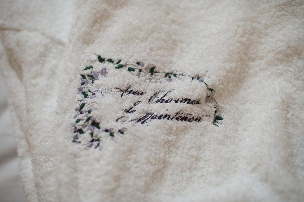 Aux Charmes De Maintenon Room photo